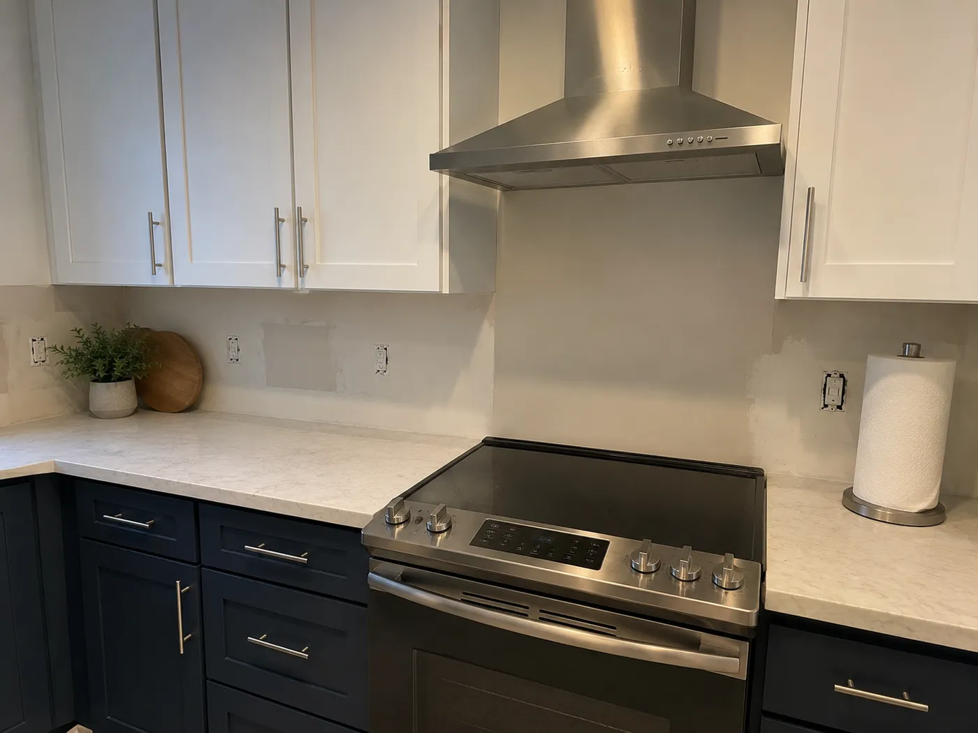 Kitchen Backsplash, before the remodel