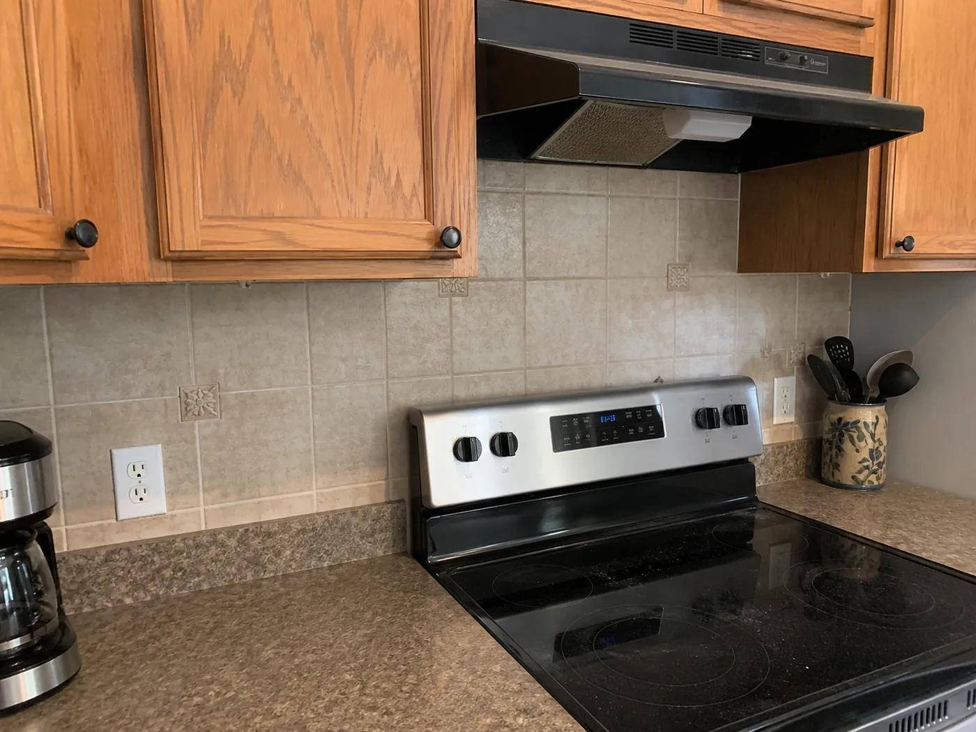 Tile Backsplash, before the remodel